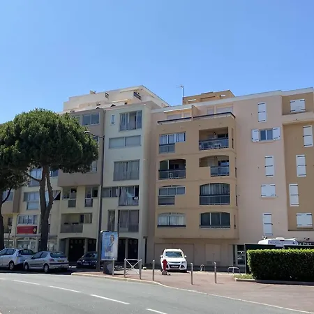 Apartment 4 Pers. Au Port Avec Parking - Canet-plage - Fr-1-750-71 Canet-en-Roussillon